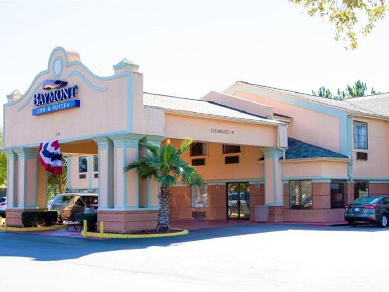 Baymont By Wyndham Hinesville Fort Stewart Area Buitenkant foto