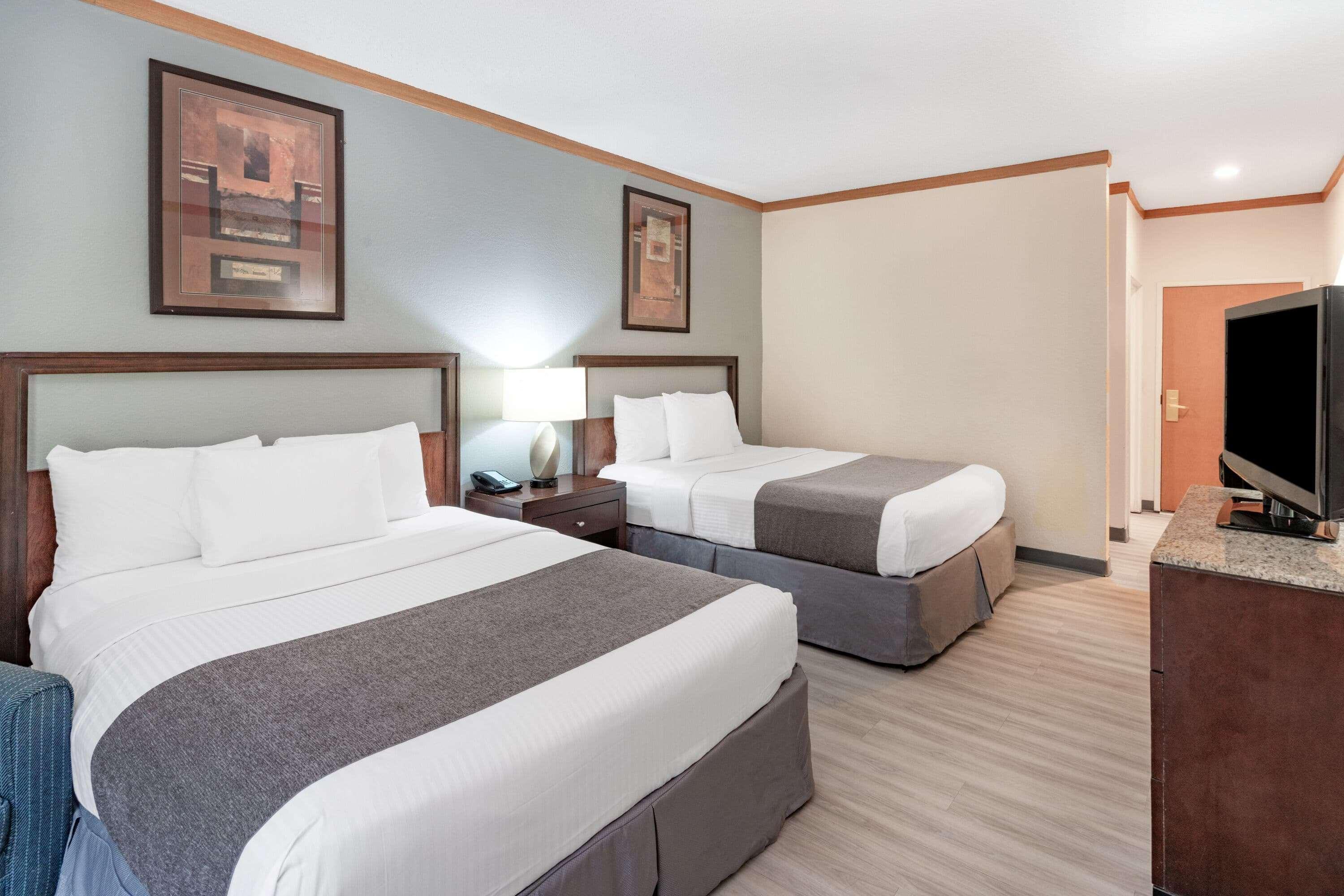 Baymont By Wyndham Hinesville Fort Stewart Area Buitenkant foto