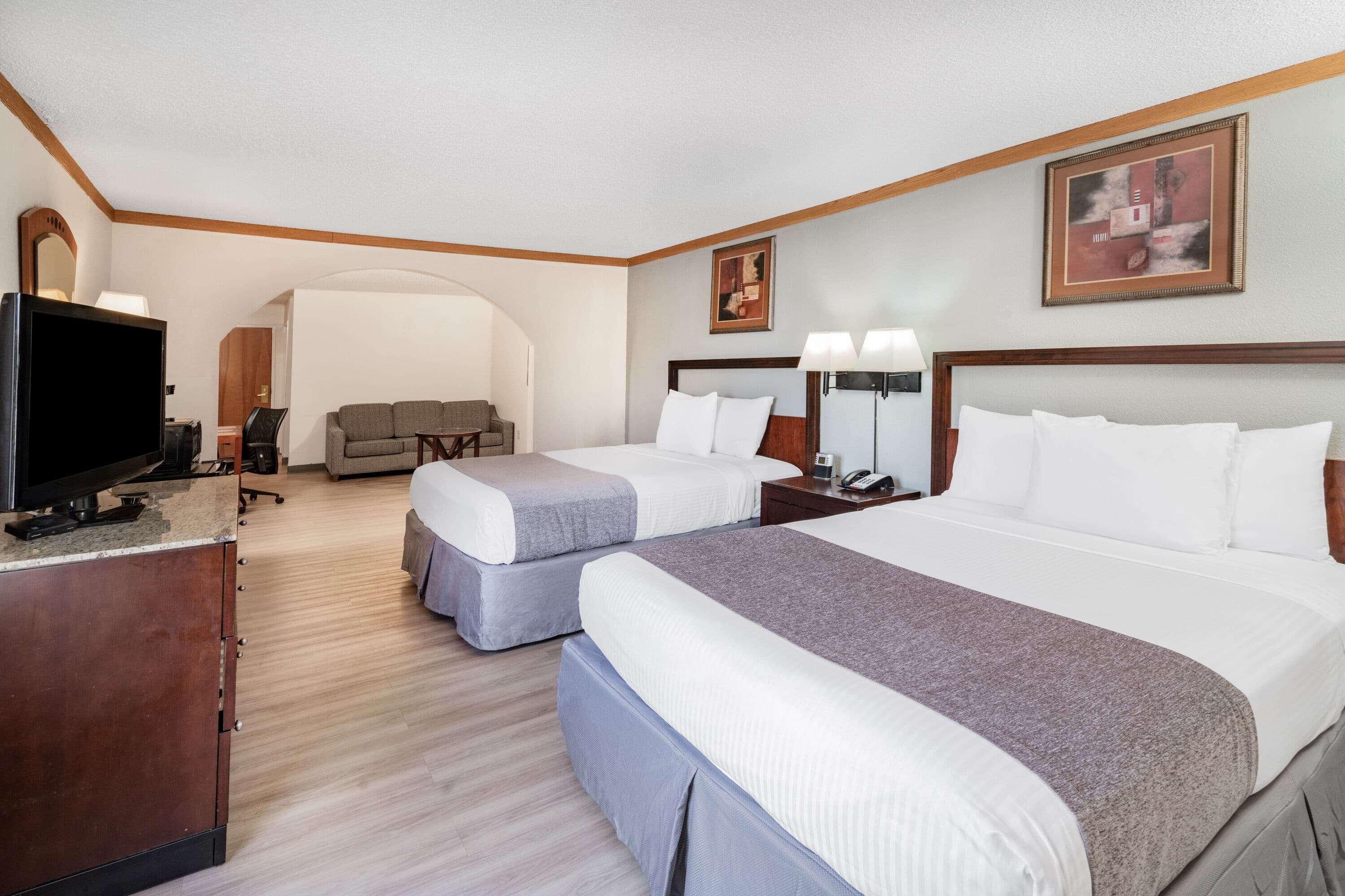 Baymont By Wyndham Hinesville Fort Stewart Area Buitenkant foto