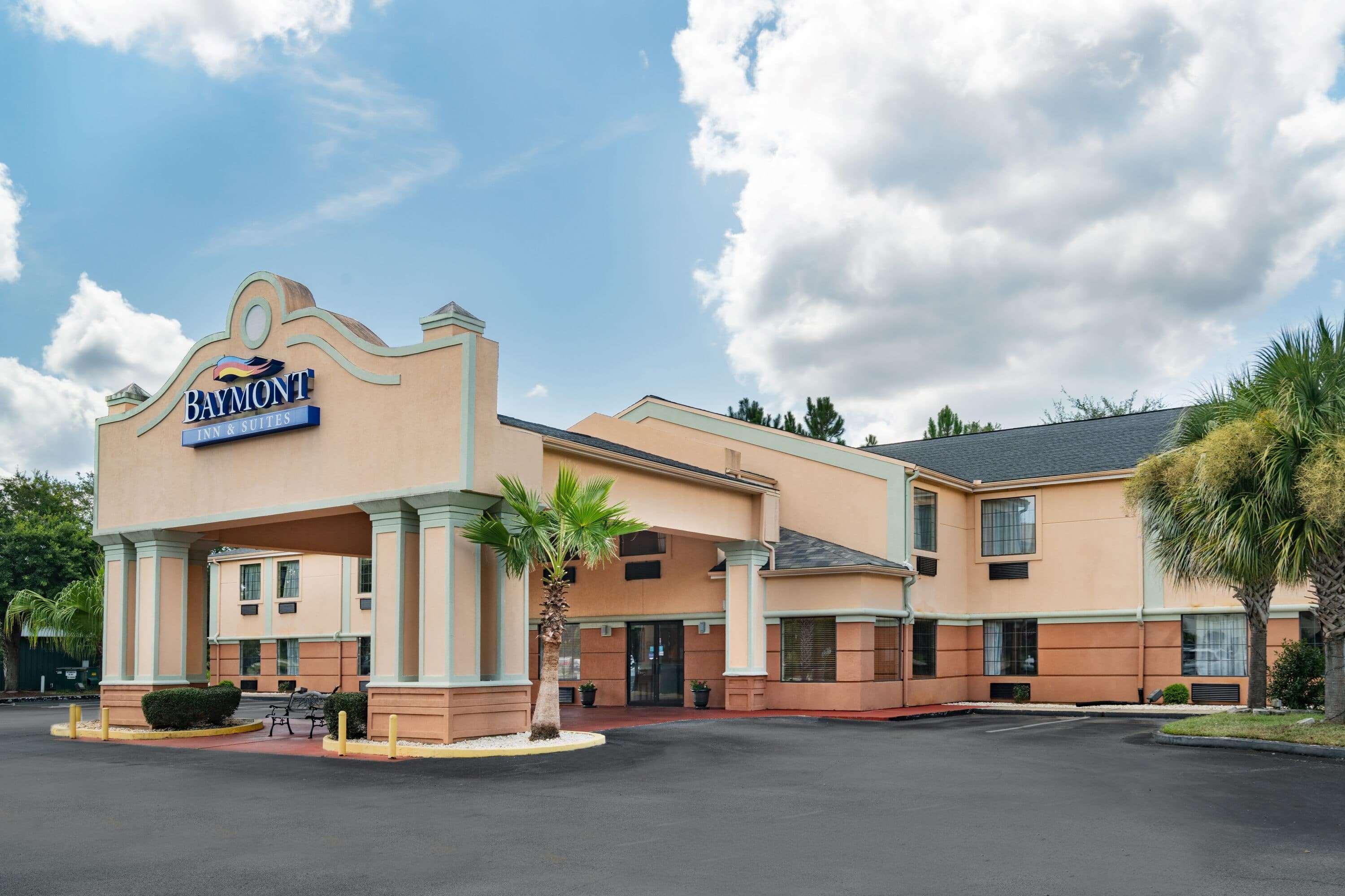 Baymont By Wyndham Hinesville Fort Stewart Area Buitenkant foto